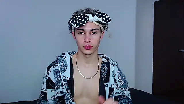 Snapshot of john_vichenso chatting on 12-02-25, 09:54 john vichenso online show from 12-02-25, 09:54