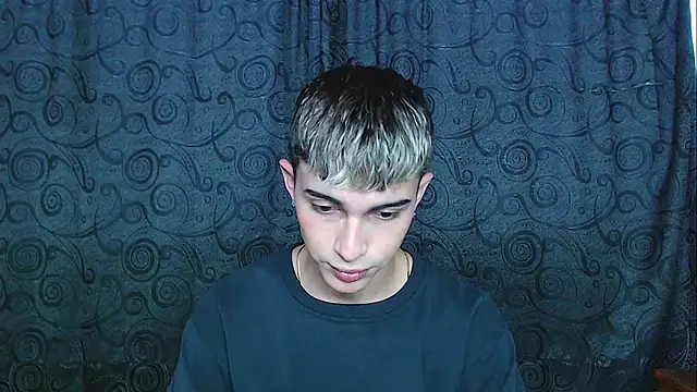 Snapshot of john_vichenso chatting on 12-18-25, 10:38 john vichenso online show from 12-18-25, 10:38