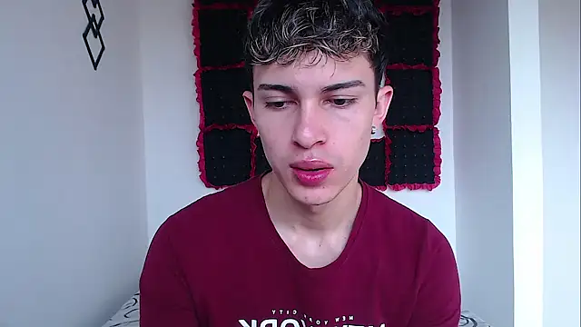 Snapshot of john_vichenso chatting on 02-05-26, 08:46 john vichenso online show from 02-05-26, 08:46