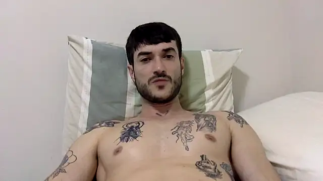 Snapshot of Fubinha chatting on 09-11-25, 01:49 Fubinha online show from 09-11-25, 01:49