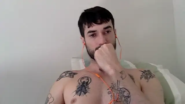 Snapshot of Fubinha chatting on 09-15-25, 01:55 Fubinha online show from 09-15-25, 01:55