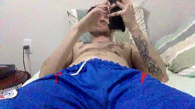 Snapshot of Fubinha chatting on 10-23-25, 01:27 Fubinha online show from 10-23-25, 01:27