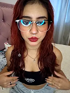 Snapshot of sarah_lark_ chatting on 10-17-25, 12:19 sarah lark online show from 10-17-25, 12:19