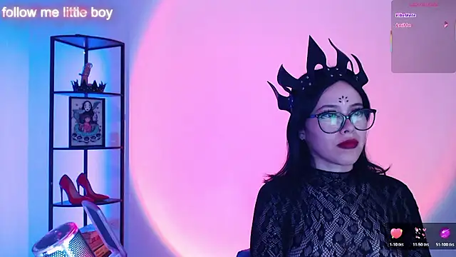 Snapshot of girldom chatting on 01-10-26, 08:54 girldom online show from 01-10-26, 08:54