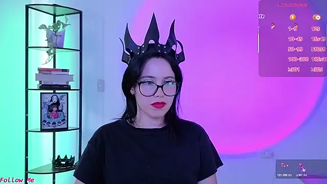 Snapshot of girldom chatting on 03-07-26, 09:12 girldom online show from 03-07-26, 09:12