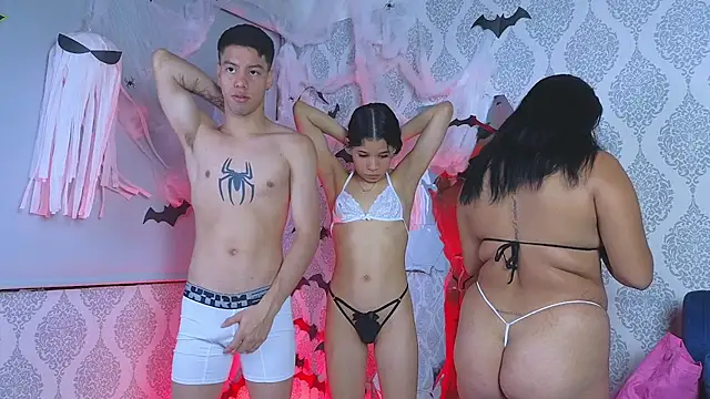 Twink sensationx online show from 10-31-25, 01:34