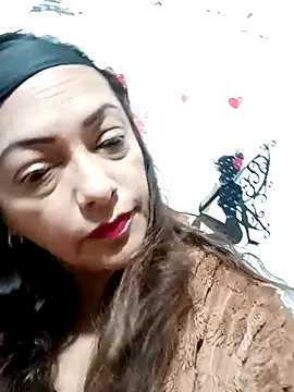 Snapshot of Lady_16 chatting on 09-18-25, 10:50 Lady 16 online show from 09-18-25, 10:50