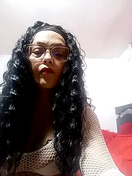 Snapshot of Lady_16 chatting on 10-16-25, 10:33 Lady 16 online show from 10-16-25, 10:33