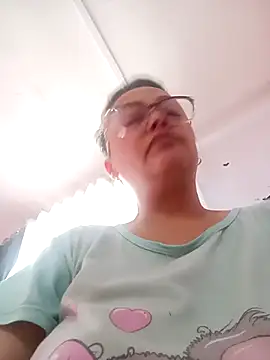 Snapshot of Lady_16 chatting on 11-11-25, 05:13 Lady 16 online show from 11-11-25, 05:13