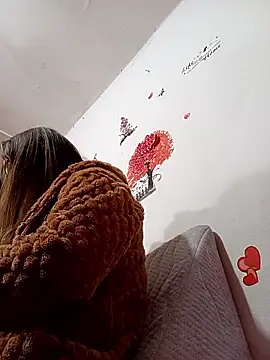 Snapshot of Lady_16 chatting on 11-28-25, 10:45 Lady 16 online show from 11-28-25, 10:45