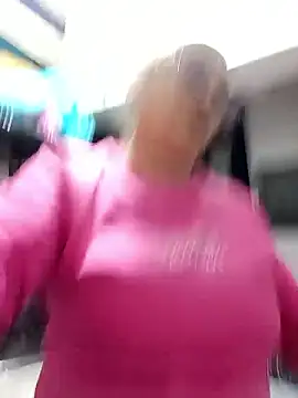 Snapshot of Lady_16 chatting on 01-18-26, 11:52 Lady 16 online show from 01-18-26, 11:52