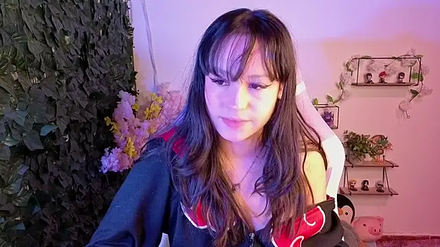 Snapshot of Eymmy_24 chatting on 05-03-26, 01:33 Eymmy 24 online show from 05-03-26, 01:33