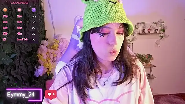 Snapshot of Eymmy_24 chatting on 05-15-26, 01:34 Eymmy 24 online show from 05-15-26, 01:34