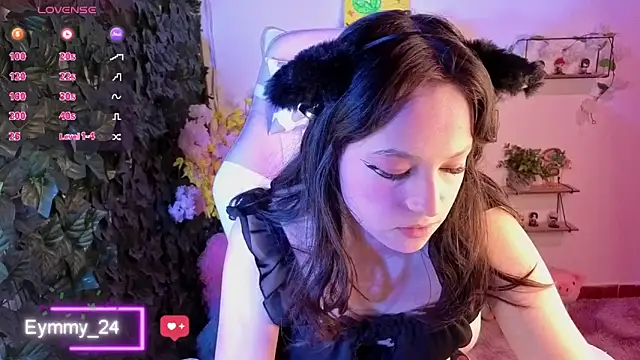 Snapshot of Eymmy_24 chatting on 06-07-26, 01:43 Eymmy 24 online show from 06-07-26, 01:43