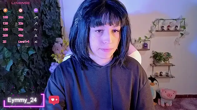 Snapshot of Eymmy_24 chatting on 06-10-26, 02:12 Eymmy 24 online show from 06-10-26, 02:12