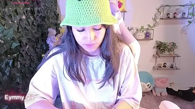 Eymmy 24 online show from 07-16-26, 01:33