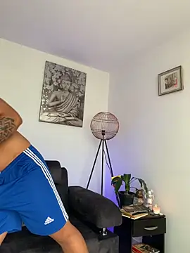 DeimonOficial online show from 02-04-26, 08:36