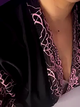 Snapshot of damadanoit3ee chatting on 10-16-25, 11:17 damadanoit3ee online show from 10-16-25, 11:17