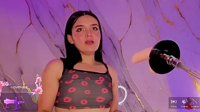 Snapshot of alicecute77 chatting on 02-14-26, 12:51 alicecute77 online show from 02-14-26, 12:51