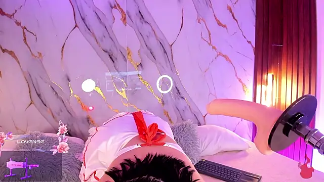 Snapshot of alicecute77 chatting on 02-22-26, 02:24 alicecute77 online show from 02-22-26, 02:24