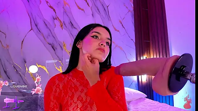 Snapshot of alicecute77 chatting on 03-15-26, 02:28 alicecute77 online show from 03-15-26, 02:28