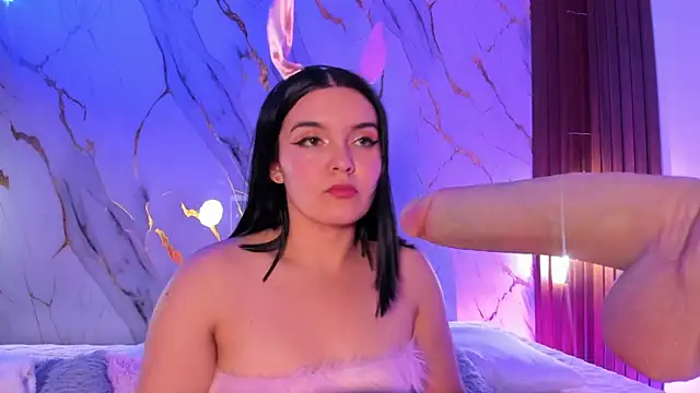 alicecute77 online show from 07-10-26, 02:27