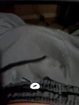 Snapshot of comobucetinhas chatting on 11-07-25, 10:21 comobucetinhas online show from 11-07-25, 10:21