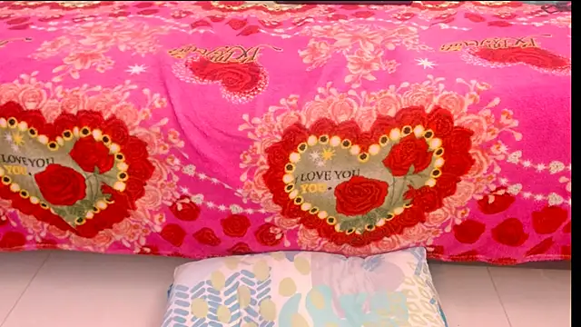 bellotabigtits18 online show from 09-18-25, 02:35