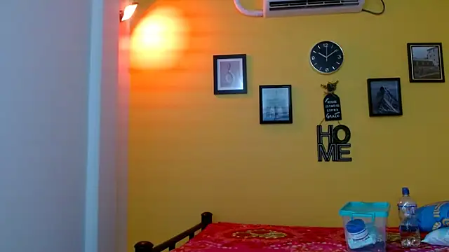 bellotabigtits18 online show from 09-26-25, 09:52