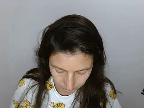 Snapshot of SarahFriendly chatting on 07-28-26, 01:56 SarahFriendly online show from 07-28-26, 01:56