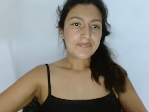 Snapshot of SarahFriendly chatting on 07-30-26, 02:16 SarahFriendly online show from 07-30-26, 02:16