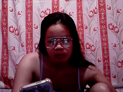 Snapshot of Sexylyka30 chatting on 10-31-25, 09:21 Sexylyka30 online show from 10-31-25, 09:21