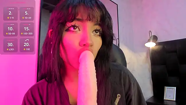 Darky Doll online show from 11-17-25, 08:47