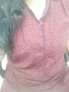 Snapshot of tami_lavanya chatting on 12-17-25, 05:41 tami lavanya online show from 12-17-25, 05:41