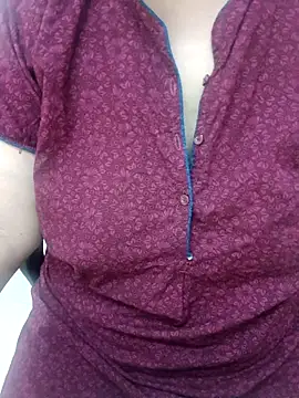 Snapshot of tami_lavanya chatting on 12-21-25, 02:02 tami lavanya online show from 12-21-25, 02:02