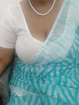 Snapshot of tami_lavanya chatting on 02-12-26, 01:39 tami lavanya online show from 02-12-26, 01:39