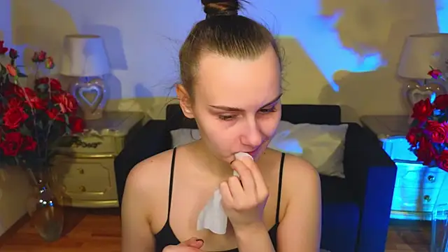 Snapshot of Kelly_Cartier chatting on 11-30-25, 11:58 Kelly Cartier online show from 11-30-25, 11:58