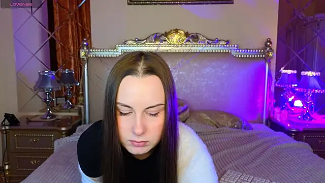 Snapshot of Kelly_Cartier chatting on 01-13-26, 01:16 Kelly Cartier online show from 01-13-26, 01:16