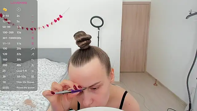 Snapshot of Kelly_Cartier chatting on 03-09-26, 10:30 Kelly Cartier online show from 03-09-26, 10:30