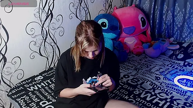 RoyAngela online show from 09-25-25, 09:29