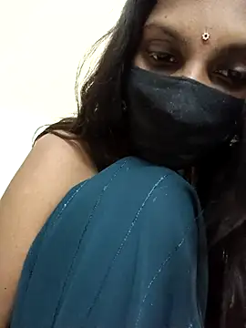 Snapshot of kavya-telugu84 chatting on 09-12-25, 06:13 kavya-telugu84 online show from 09-12-25, 06:13
