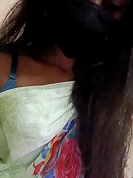 Snapshot of kavya-telugu84 chatting on 09-27-25, 10:59 kavya-telugu84 online show from 09-27-25, 10:59