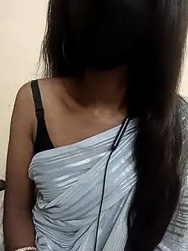 Snapshot of kavya-telugu84 chatting on 10-15-25, 07:14 kavya-telugu84 online show from 10-15-25, 07:14