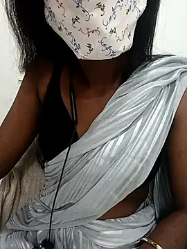 Snapshot of kavya-telugu84 chatting on 11-08-25, 06:40 kavya-telugu84 online show from 11-08-25, 06:40