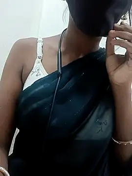 Snapshot of kavya-telugu84 chatting on 11-09-25, 12:47 kavya-telugu84 online show from 11-09-25, 12:47