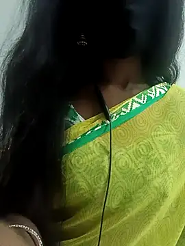 Snapshot of kavya-telugu84 chatting on 11-25-25, 10:32 kavya-telugu84 online show from 11-25-25, 10:32
