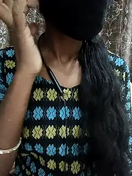 Snapshot of kavya-telugu84 chatting on 12-05-25, 01:42 kavya-telugu84 online show from 12-05-25, 01:42