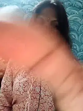 Snapshot of kavya-telugu84 chatting on 02-25-26, 07:18 kavya-telugu84 online show from 02-25-26, 07:18