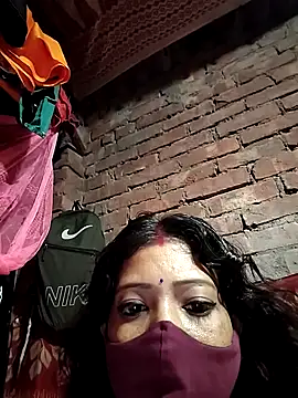 Snapshot of Magic-heart1 chatting on 09-14-25, 03:44 Magic-heart1 online show from 09-14-25, 03:44
