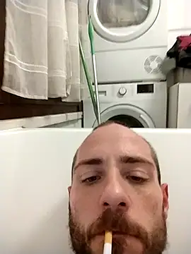 Baldassarre1990 online show from 10-31-25, 11:17